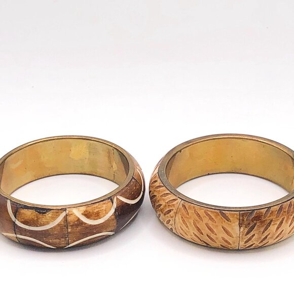 Set of 2 Vintage Hand-Carved Wood Bangles with Brass Interiors – 1" Wide - Picture 4 of 16